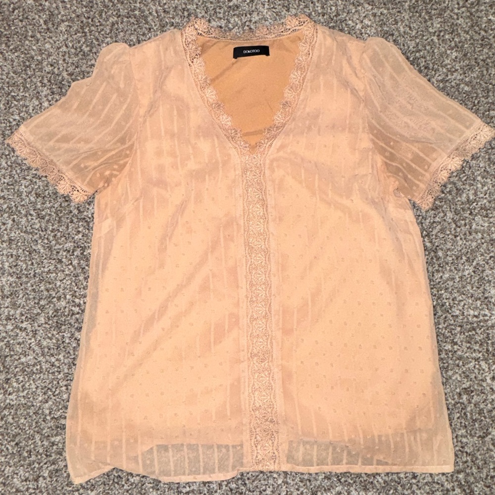 Chic Sheer Blouse in Soft Peach